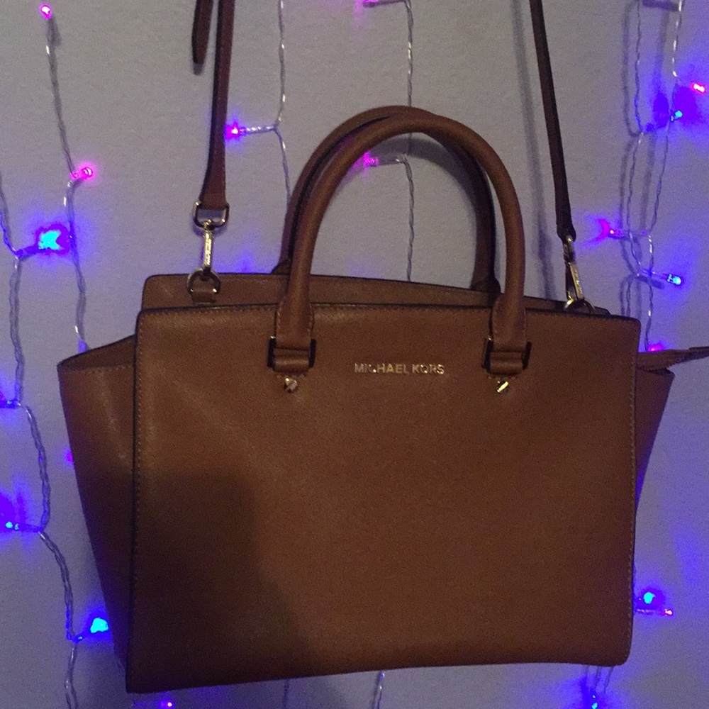 Purse!! - Picture 2 of 8